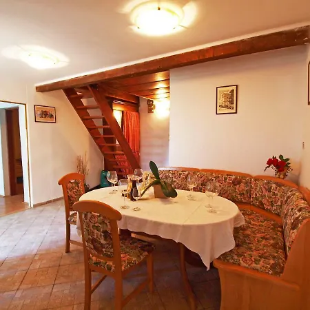 Holiday Vanio Tatil Evi *